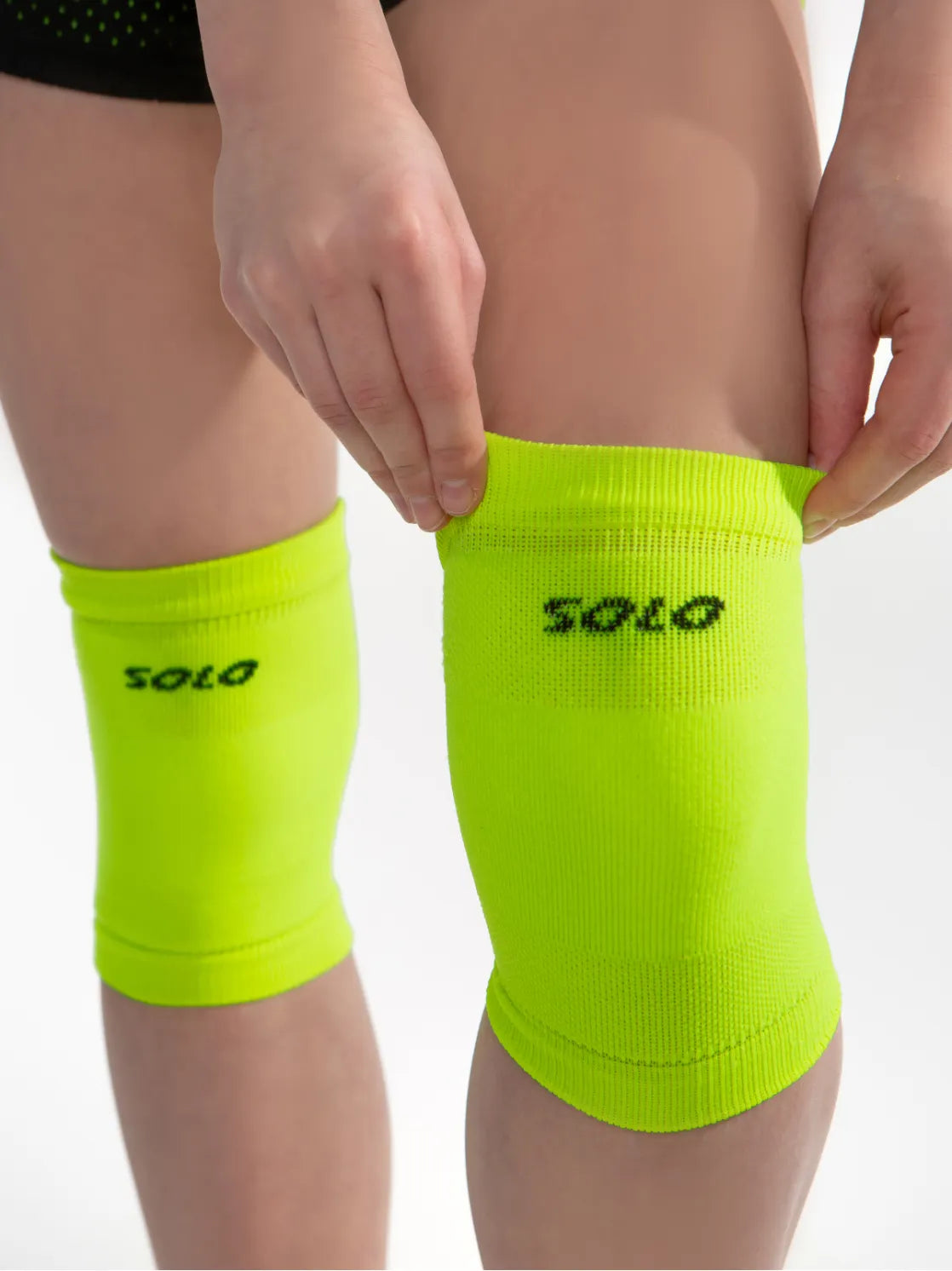 Lime neon knitted knee pads SOLO - NK4.8